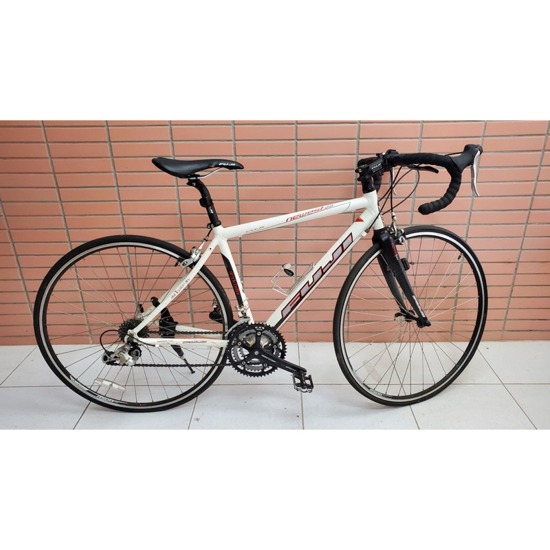 富士 白色 公路車 Fuji Newest 2.0 S號（46cm)27速 台北內湖 桃園青埔 面交 誠可議