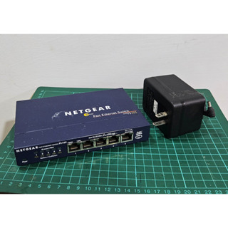 二手 Netgear Fast Ethernet Switch FS105 鐵殼版 穩定性極高