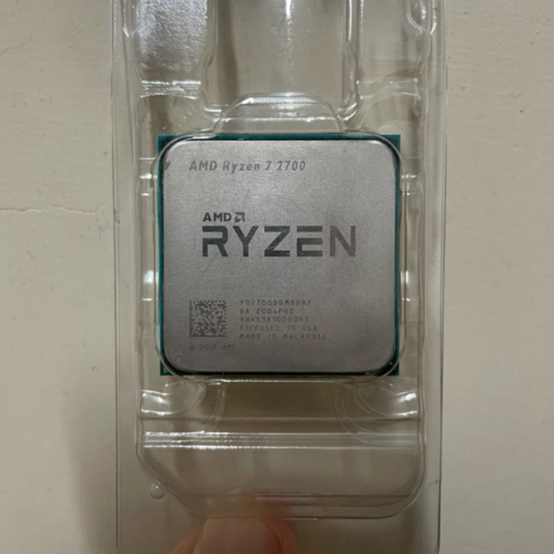 AMD R7 2700 CPU 電腦處理器