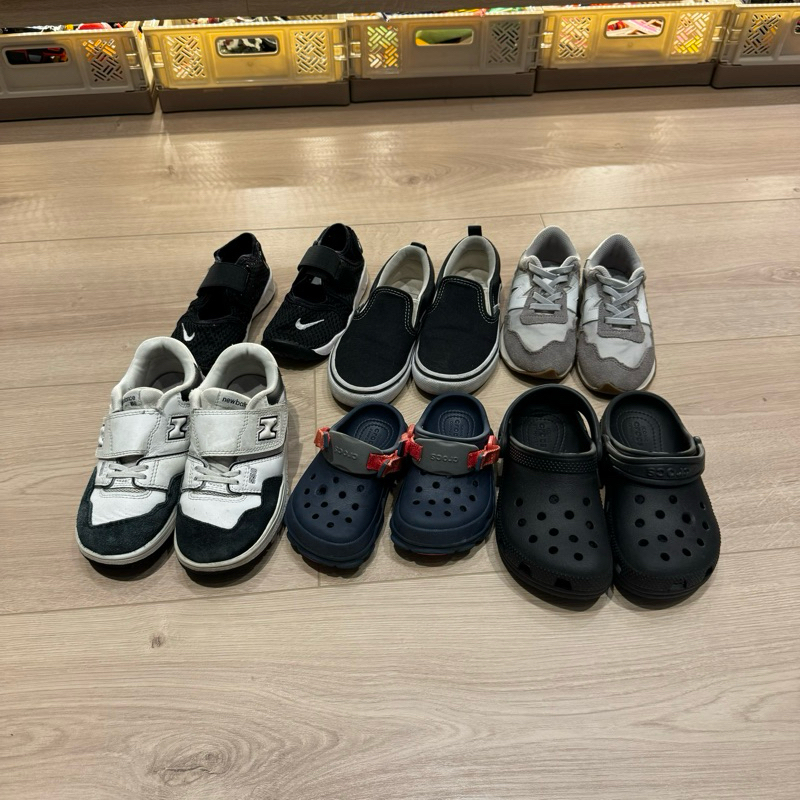 💛不定期更新💛 童鞋 crocs Nike adidas VANS New Balance 二手 男童 小童
