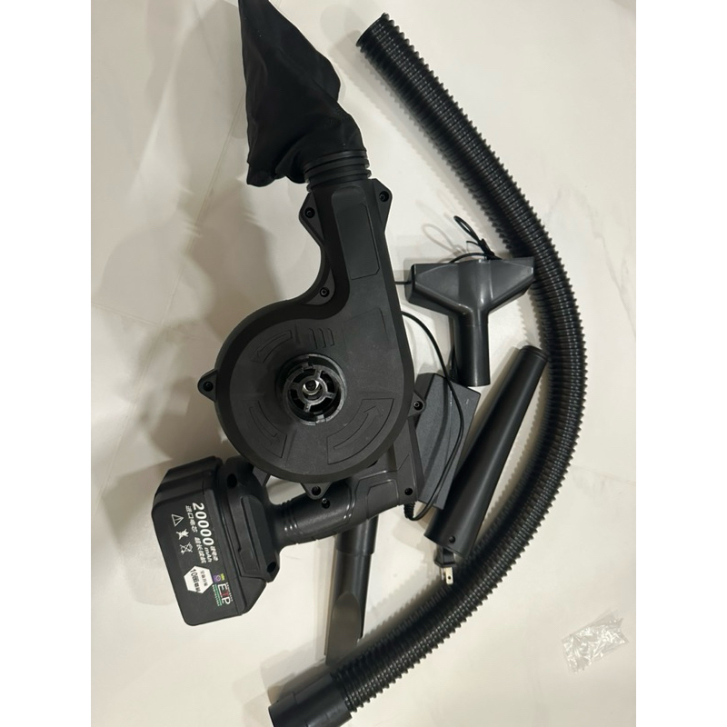牧田18V通用 鼓風機 +除塵3件套，超強風力高品質 吹車落葉鼓風機 吹葉機 工業鼓風機 字號：R56147