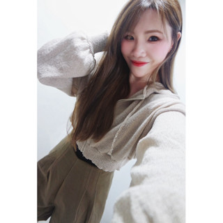 『NiuShop服飾』快速出貨♥ 𝒩𝑒𝓌雜誌設計款連帽針織短版上衣外套㊝—現貨卡其色
