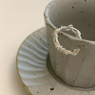 ʟᴜᴄɪʟʟᴇ ♡ 現貨 925 silver🇰🇷正韓純銀重工荊棘纏繞戒指 可碰水 韓國戒指 東大門