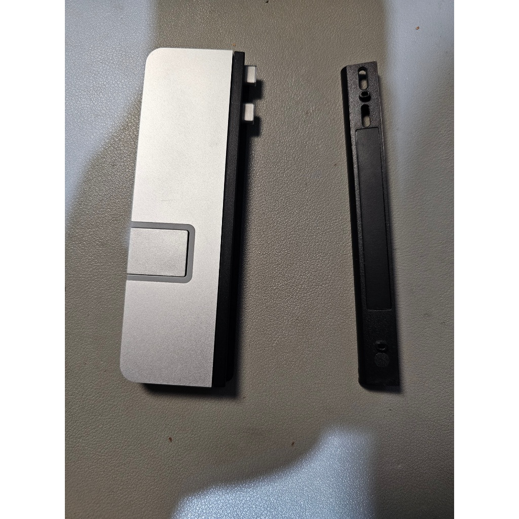 二手 HyperDriver 7-in-2 USB-C Hub Magsafe 銀色 原價2682