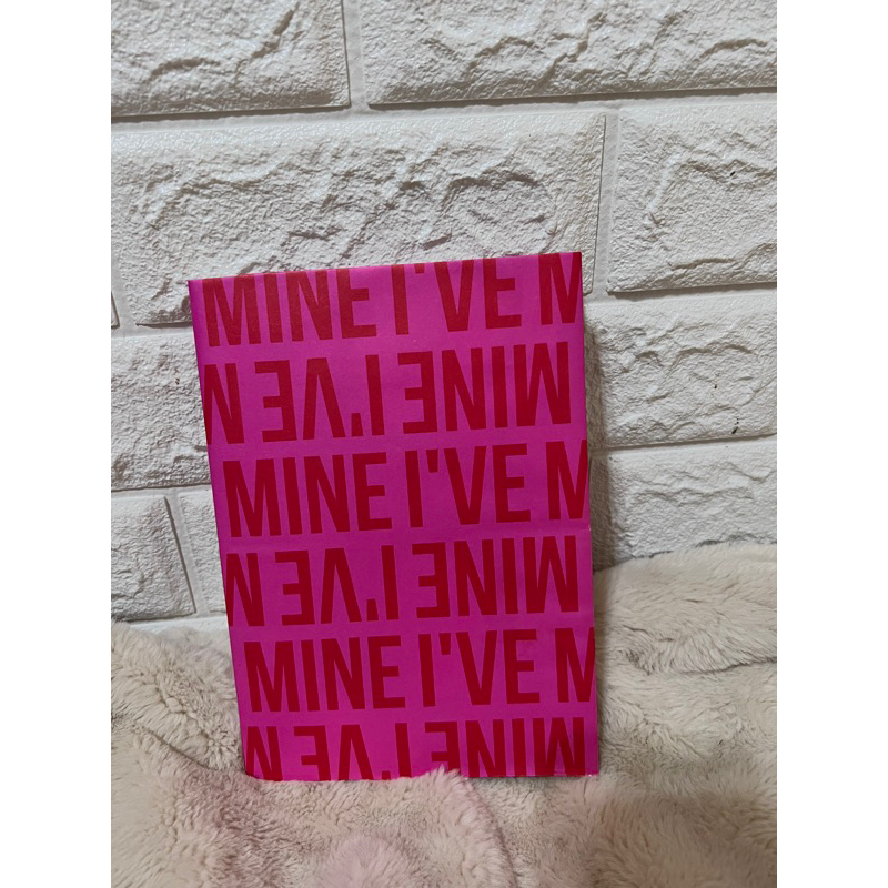 IVE 第一張迷你專輯「I`VE MINE」（空專-粉）