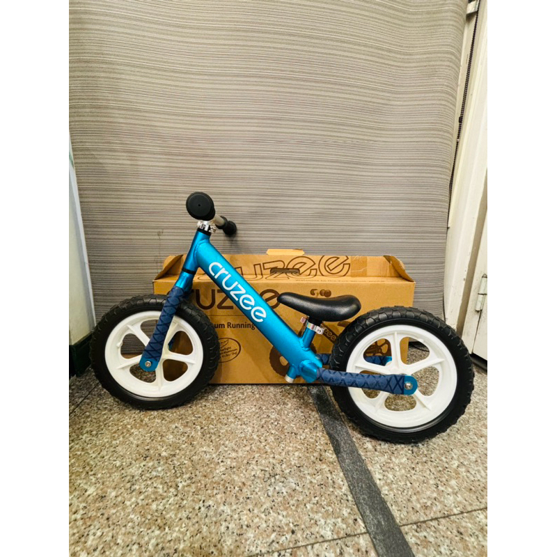CRUZEE超輕量鋁合金平衡滑步車 Push Bike藍色