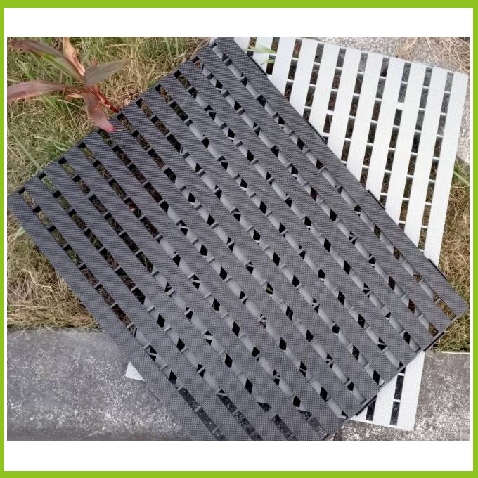 &lt;上揚餐具&gt; 附發票~ 台灣製 45X60cm 塑膠棧板 耐用 抗壓 排水墊 棧板 地毯 地墊 花盆墊