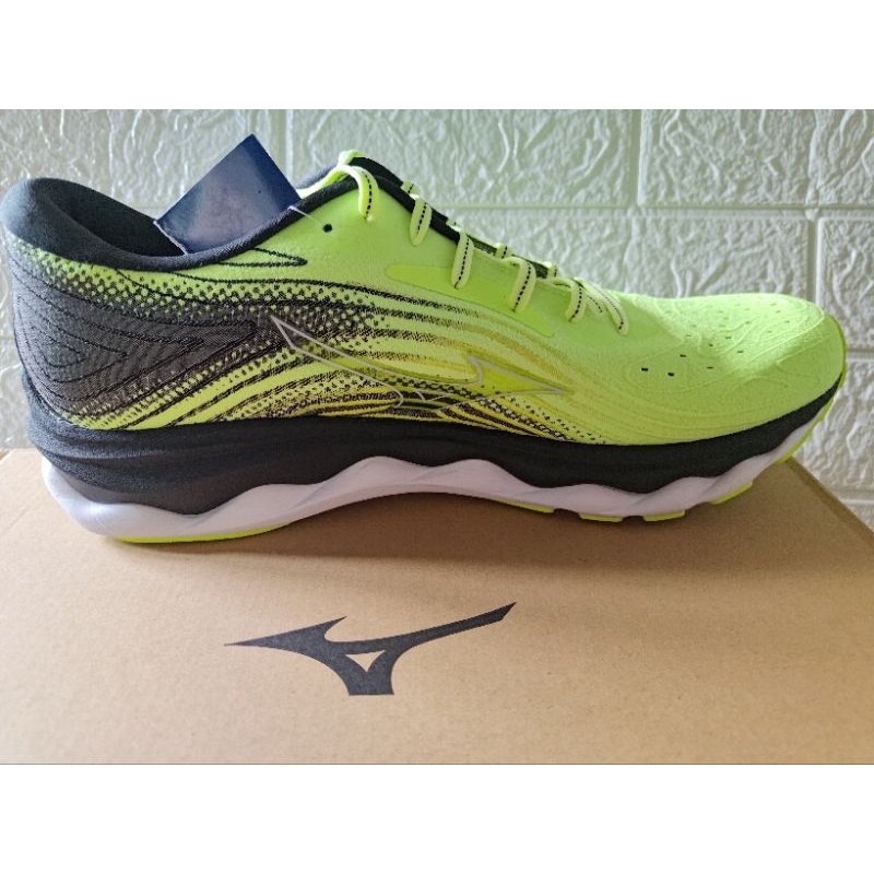 Mizuno wave sky 6 us12 30cm