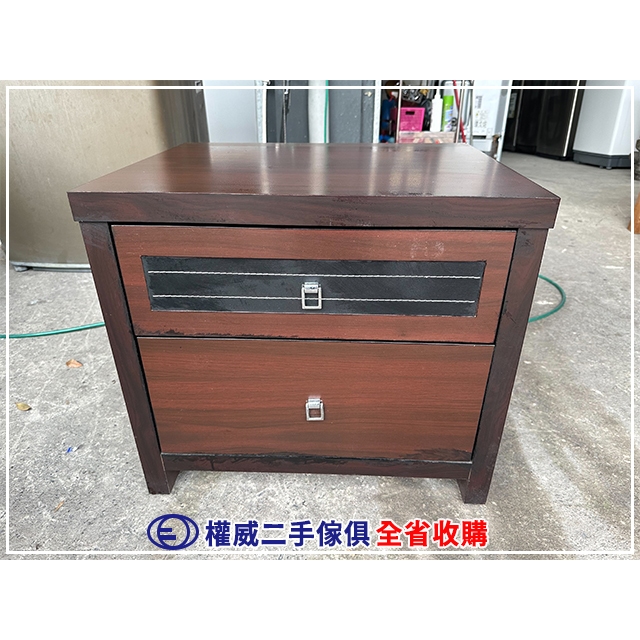 台中權威二手家具 胡桃木色床邊櫃 ▪ 南投中古傢俱家電回收矮櫃床頭櫃斗櫃抽屜櫃衣櫃檯燈桌收納櫃電器櫃玄關櫃電視櫃鞋櫃