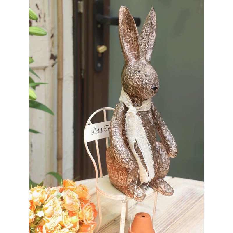 Zakka日雜 復古做舊仿木雕兔子擺件 戶外庭園造景 花園擺件 樹脂做舊圍巾兔 ins 儀式感