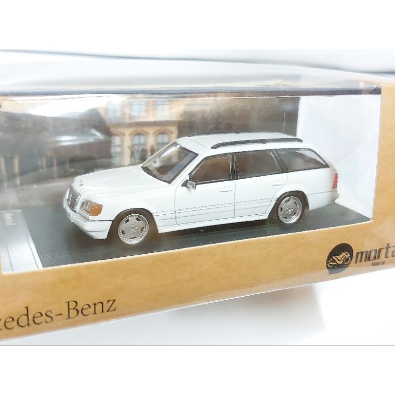1/64 Mortal Mercedes-Benz 300TE Estate S124 W124 銀/白 E-Class