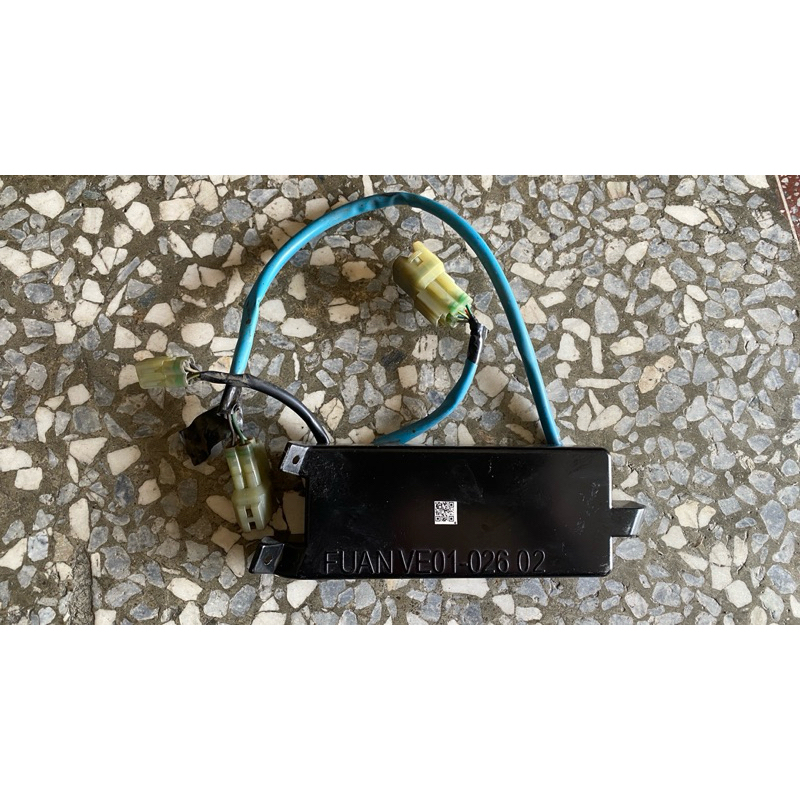 [二手殺肉品] 2019 FNX 125 雙碟版 原廠方向燈控制器