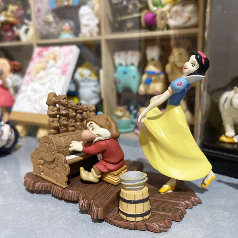 yujin disney迪士尼中古盒玩 - 白雪公主與小矮人
