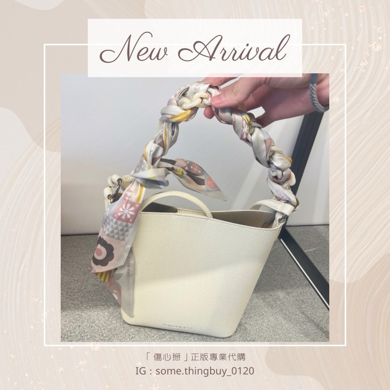 【傷心掰】CHARLES &amp; KEITH 絲巾款水桶包 在台現貨 專櫃