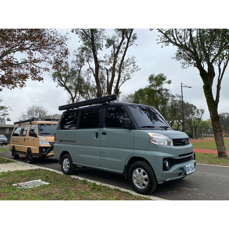 露吧營業中露營車租A180凌利露營車出租