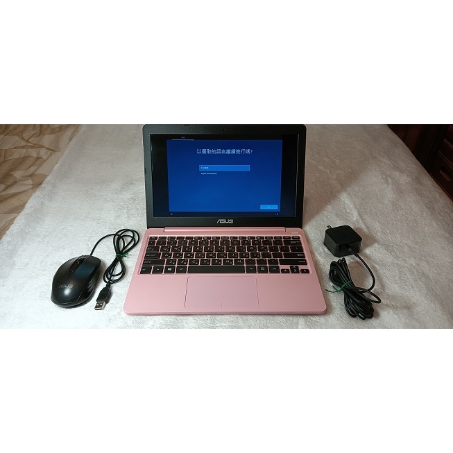 ASUS 華碩 E203MA-0101EN4000 粉紅色 11.6吋 64G 小筆電 製造日期2019/05