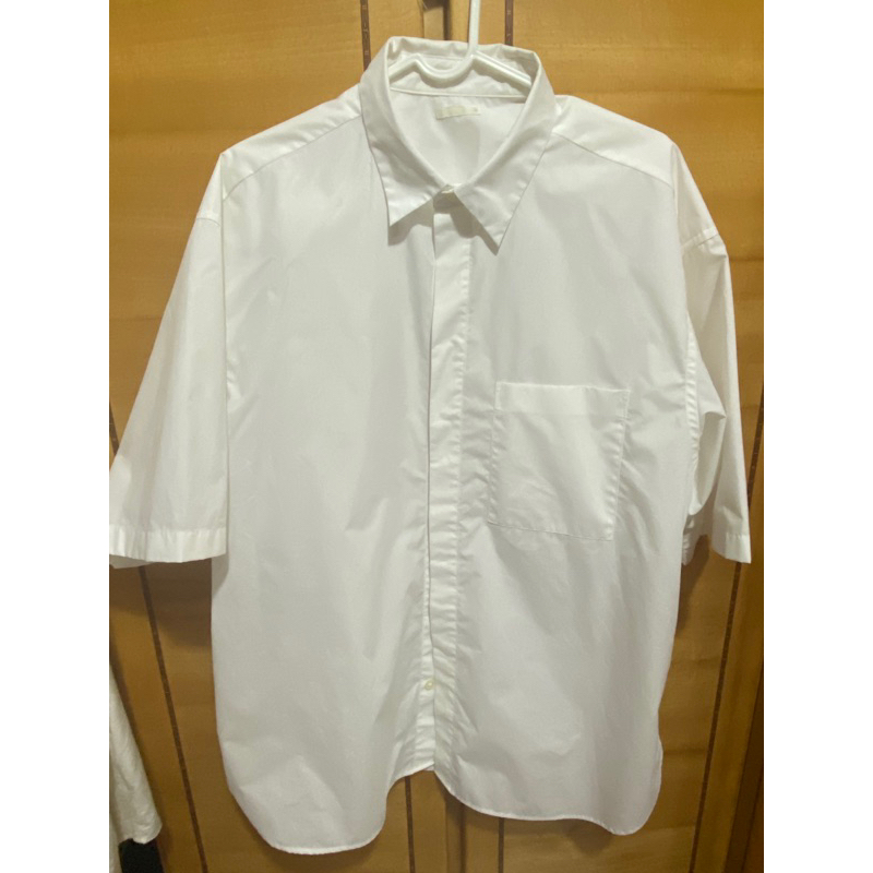 GU 短袖 五分袖 不易皺 白色襯衫