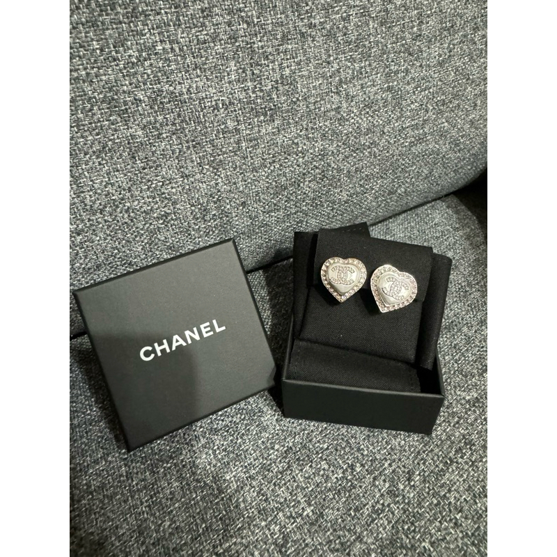 ［全新］Chanel 香奈兒 日本購入 愛心水鑽夾式耳環