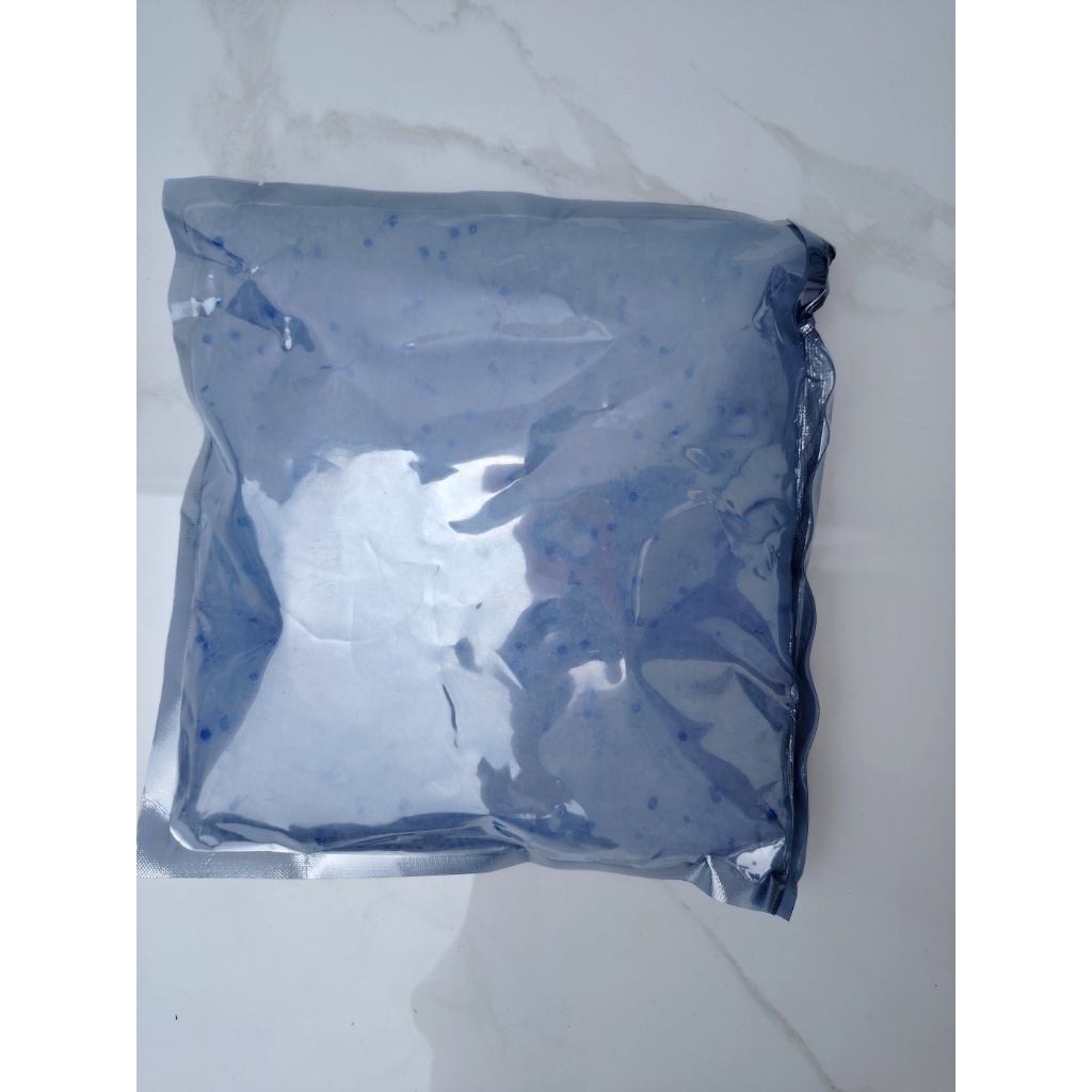 水玻璃矽膠乾燥劑 1公斤 除濕 防霉 防潮 吸濕珠 重複使用 白色加藍色矽膠乾燥劑