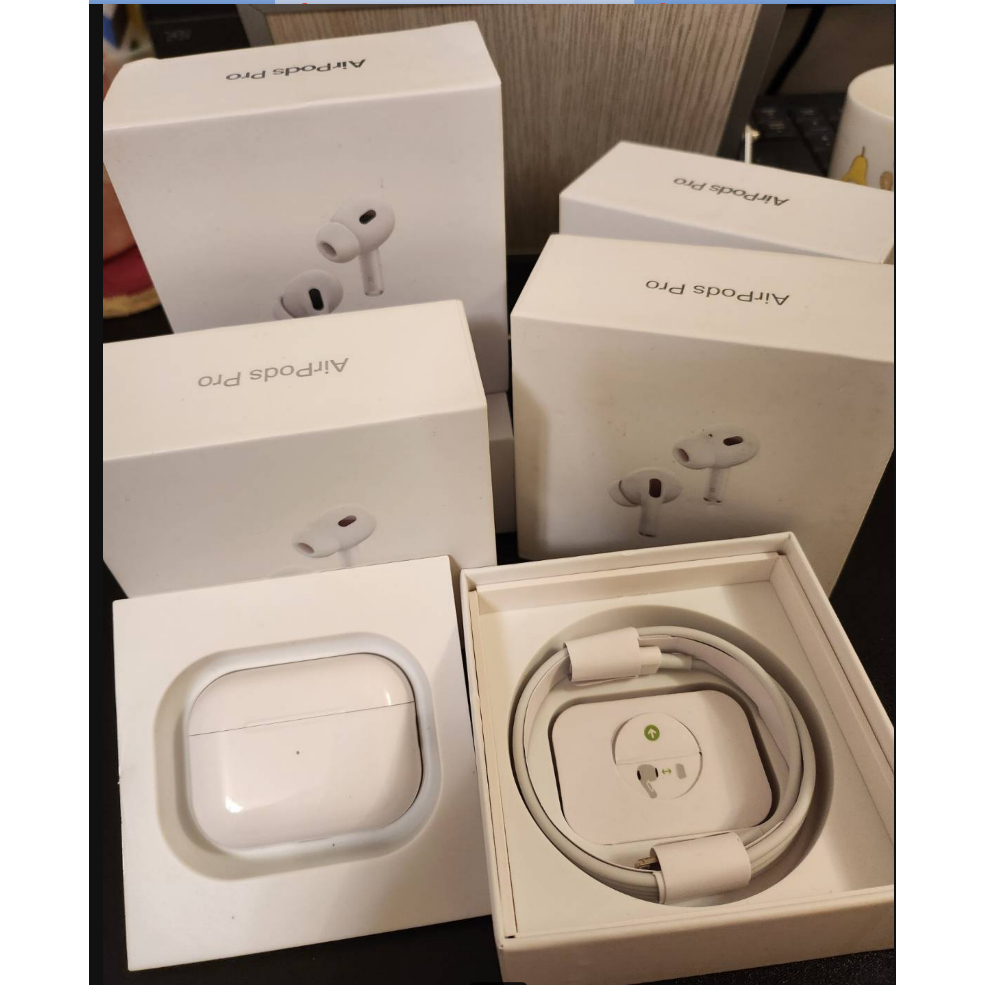 二手 AirPods Pro 藍芽耳機 (第2代) 拆封未使用 基本是全新 型號是A2700