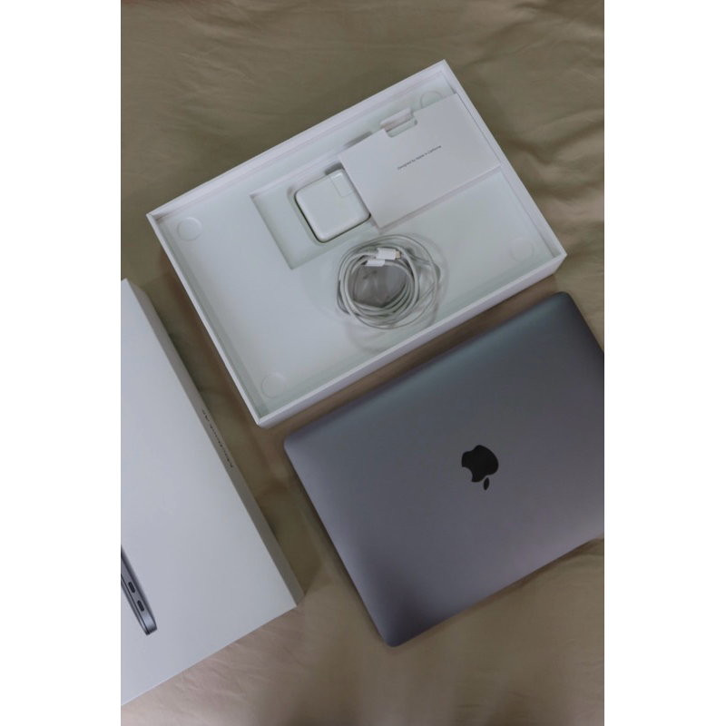 二手 MacBook Air 𐔌 M1 / 2020年  𐦯