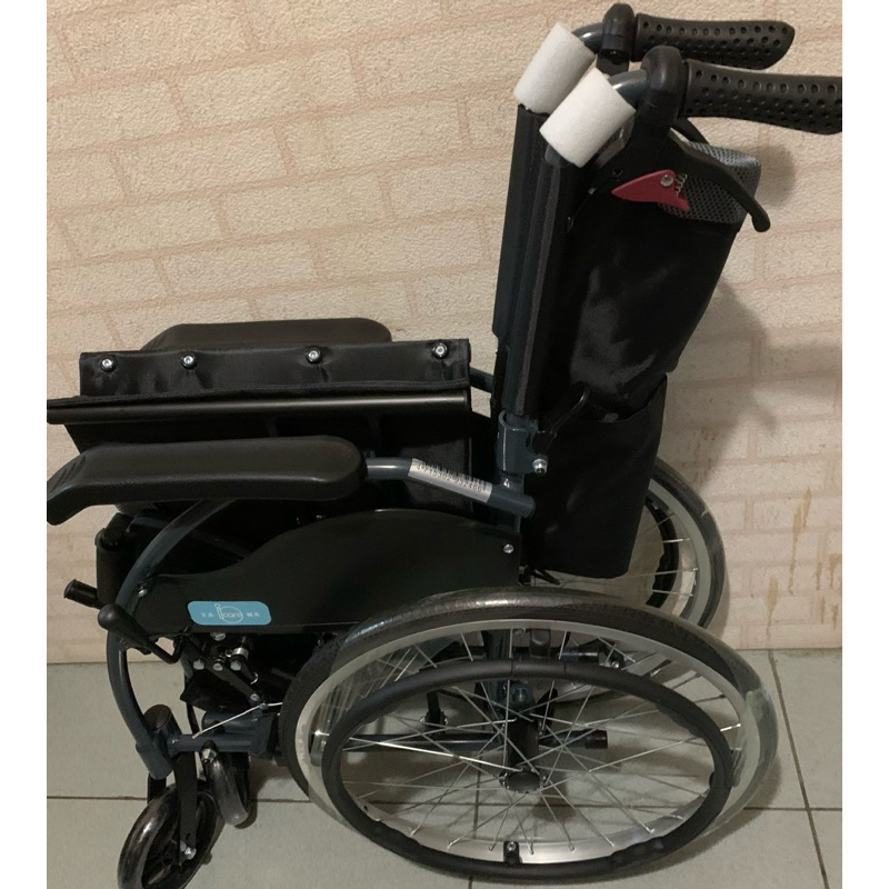 ICARE 艾品輪椅IC-200 輕量收折型照護輪椅