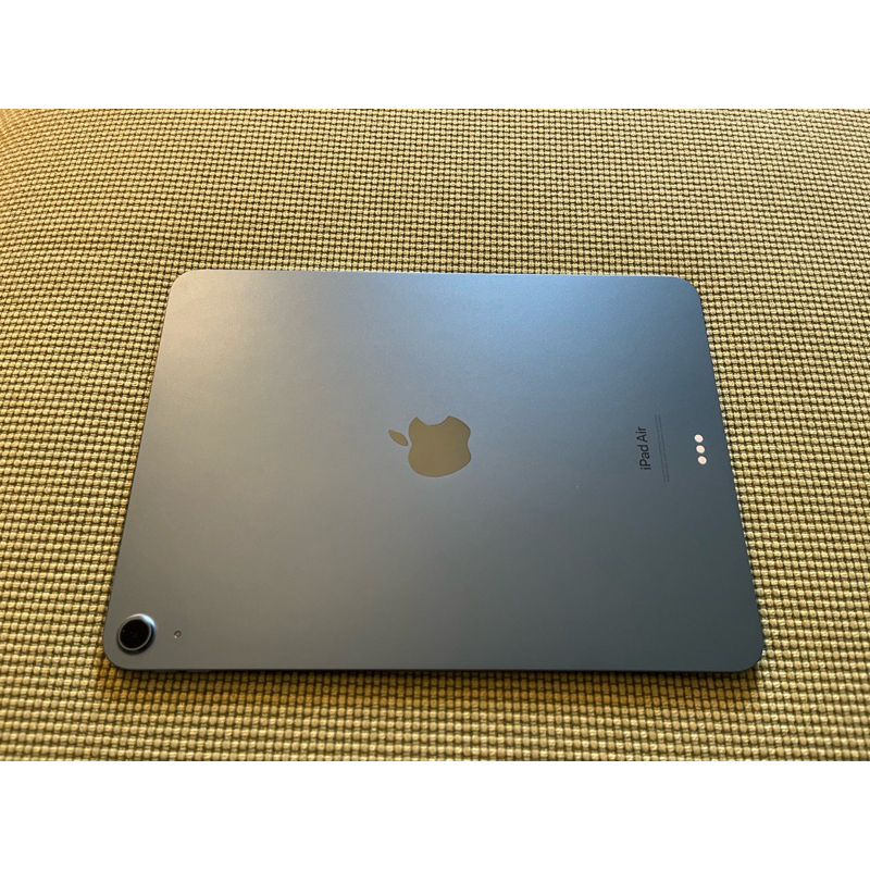 iPad Air五代，256GB，近全新還贈藍芽鍵盤！