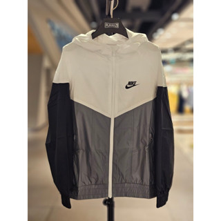 現貨🇺🇸美國🇺🇸Nike kids童裝/大童經典26度角防風防潑水連帽外套黑/卡其配深藍白/灰黑白130-170cm