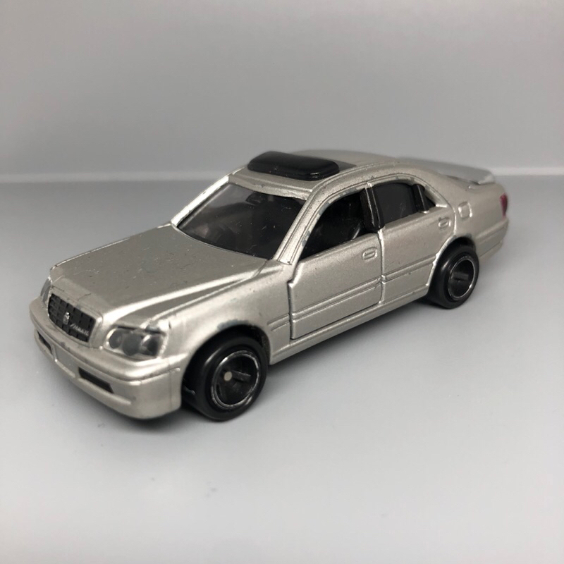 Tomica 92 Toyota crown
