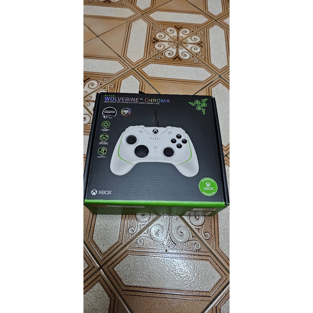 Razer 雷蛇 Wolverine 金剛狼 V2 Chorma Xbox 遊戲手把 搖桿 控制器 白色