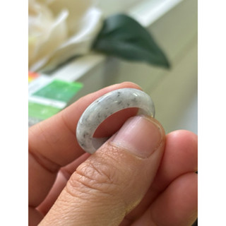 內徑19，國際戒圍16，no643，玉到愛，白烏雞翡翠戒指（戒圈），微紋無扣，保證緬甸玉A貨翡翠