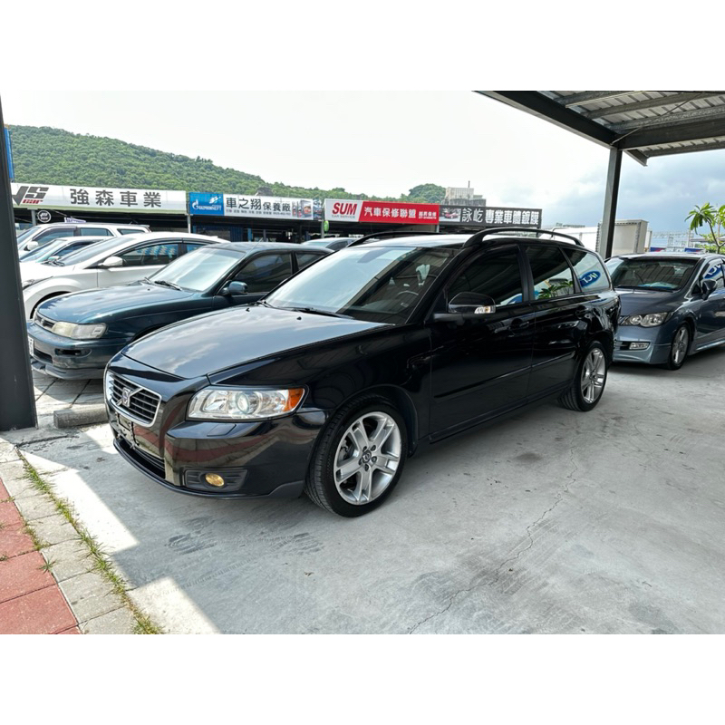 優質嚴選中古車二手車商行 VOLVO 富豪 V50