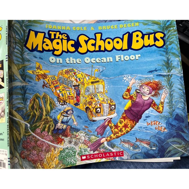英文繪本 Magic School Bus: On the Ocean Floor 9780590414319 .
