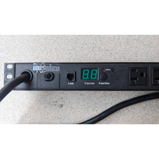 NuSWITCH-PDU-20A08-BA 8孔 LED 電流顯示電源分配器