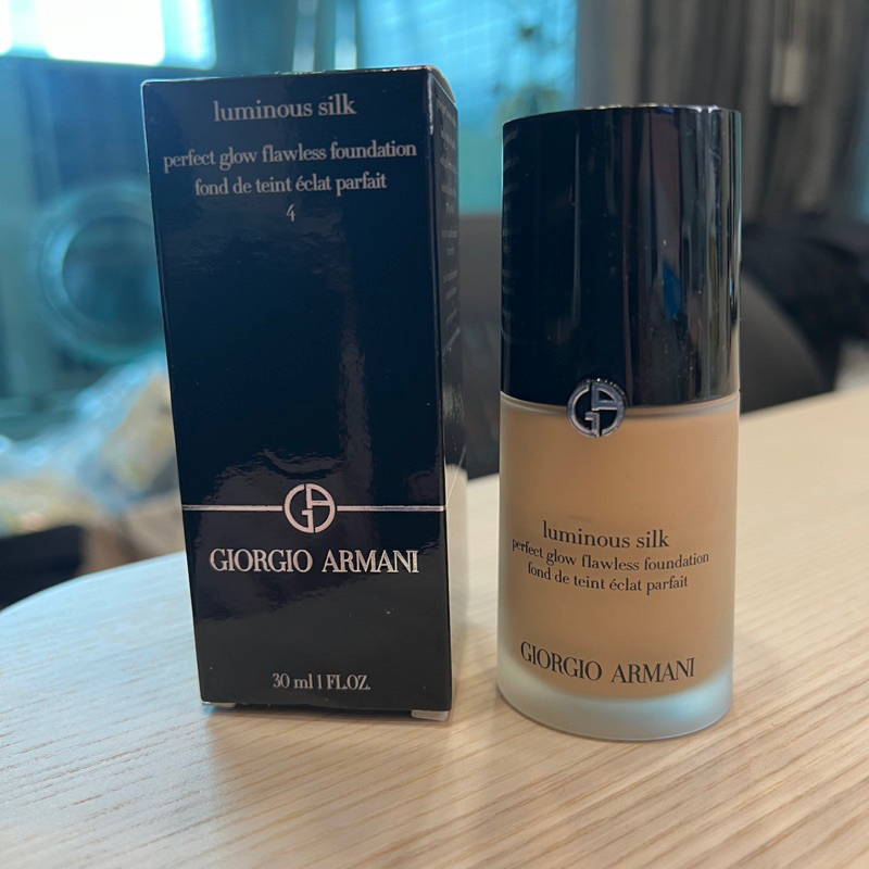 Giorgio Armani 輕透亮絲光粉底 # 4  30ml GA 粉底液