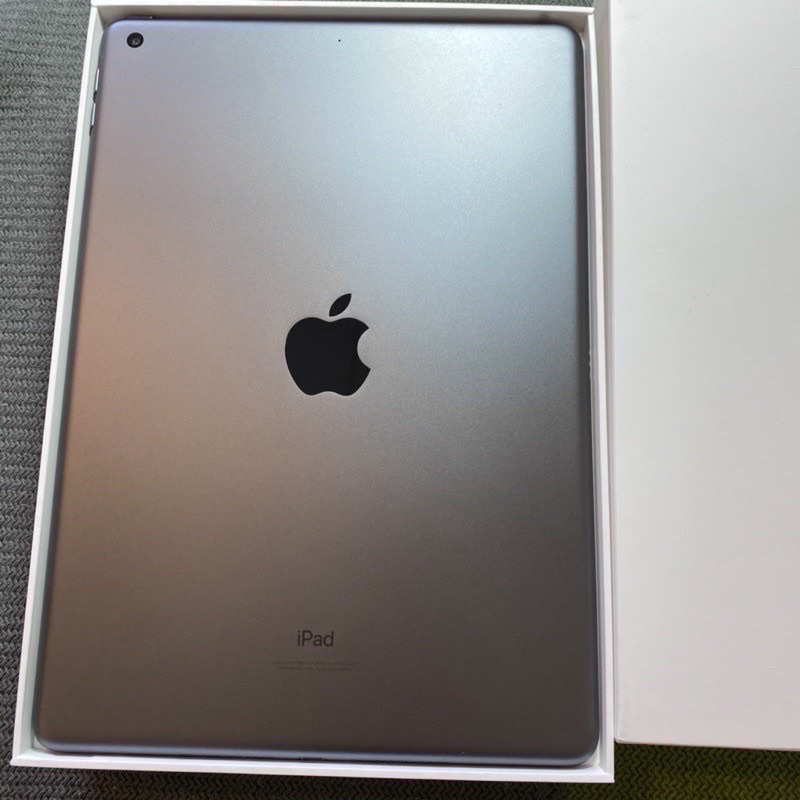 （女用自售） 現貨 iPad 9 wifi版 64G 10.2 吋太空灰 平板2022年購入98成新 電池健康度100%