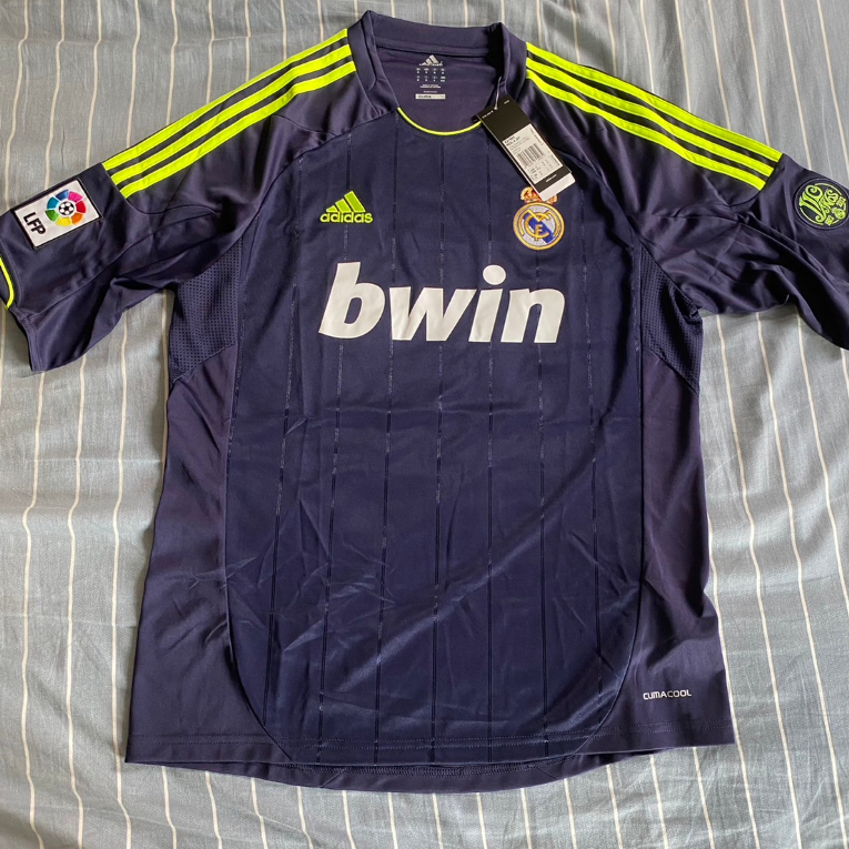 全新 Adidas 2012-13 西甲皇家馬德里 Real Madrid 厄齊爾 Ozil 客場足球衣