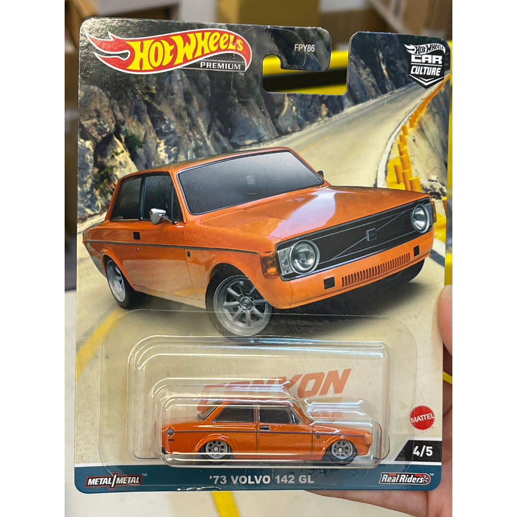 (小賈車庫)  風火輪 HOT WHEELS 1/64 73 VOLVO 142 GL