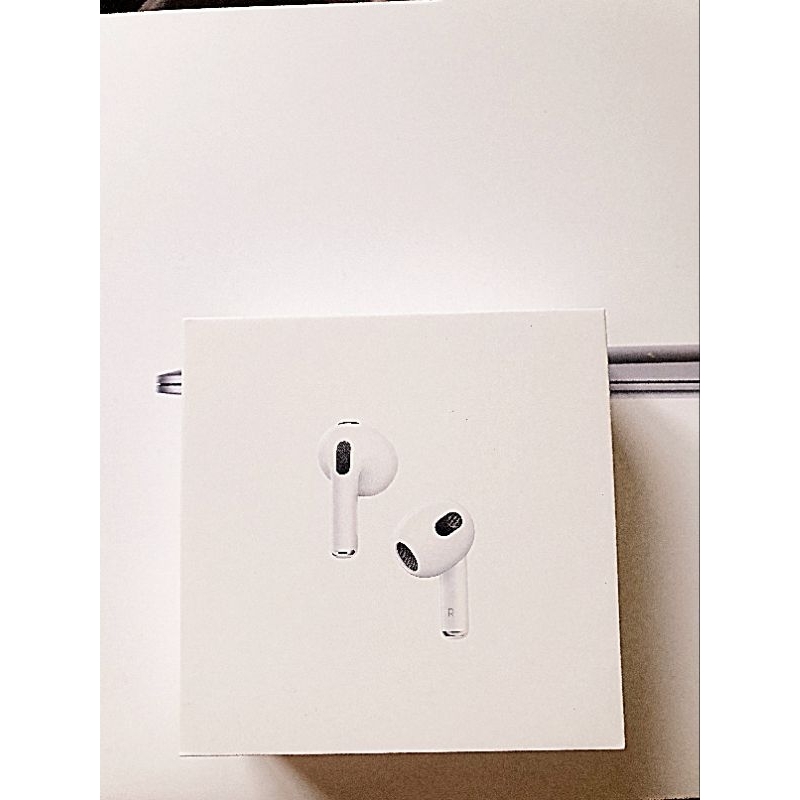 ［全新未拆封-BTS教育版］Apple AirPods（第3代）搭配Lightning充電盒
