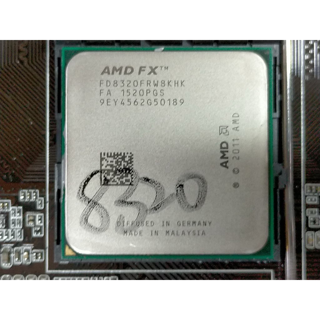 C.AMD CPU- FX 8320 4.0GHz / 8核心 / FD8320FRW8KHK直購價740