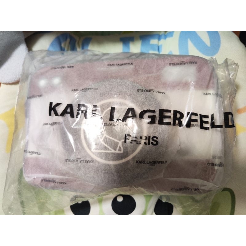 Karl lagerfeld 相機造型包 長夾可入 可免運可小議