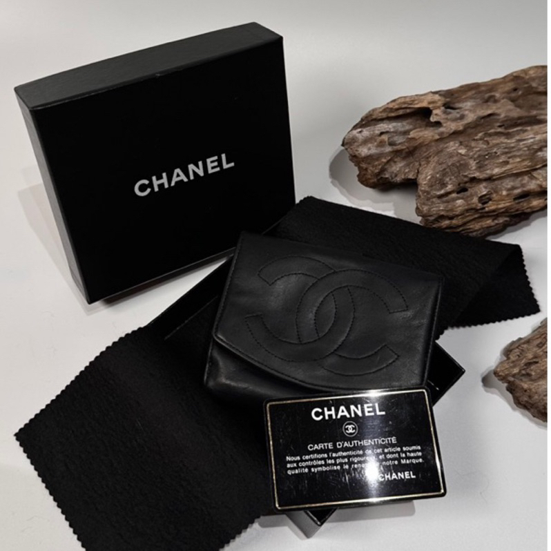 特惠款 Chanel vintage 日本二手 中古復古古董 經典黑色 皮革 logo中夾 短夾 皮夾