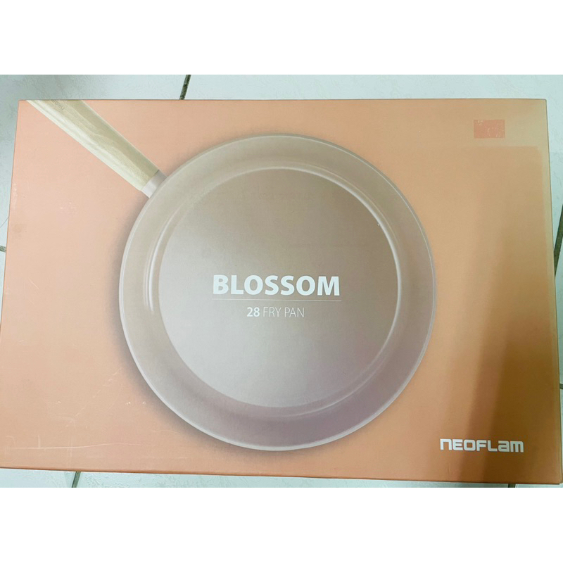 《全新》Blossom系列平底鍋28CM-櫻花粉（不含鍋蓋）