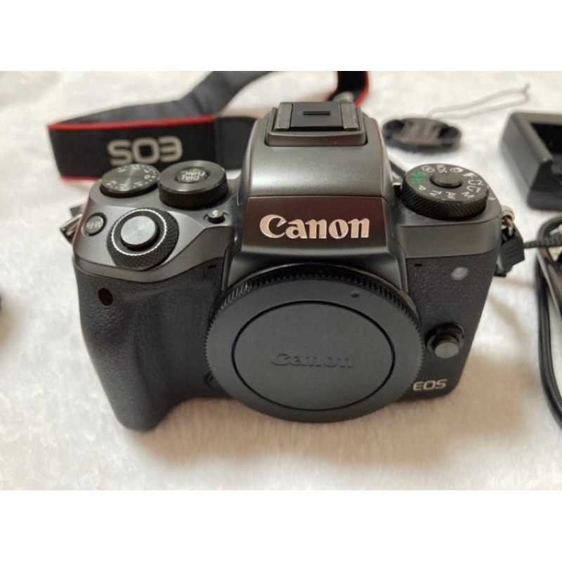 Canon EOS M5 旗艦級迷你單眼 相機 攝影 新手 入門 禮物 送禮 狀況好 生日 交換 男友女友 二手 少用