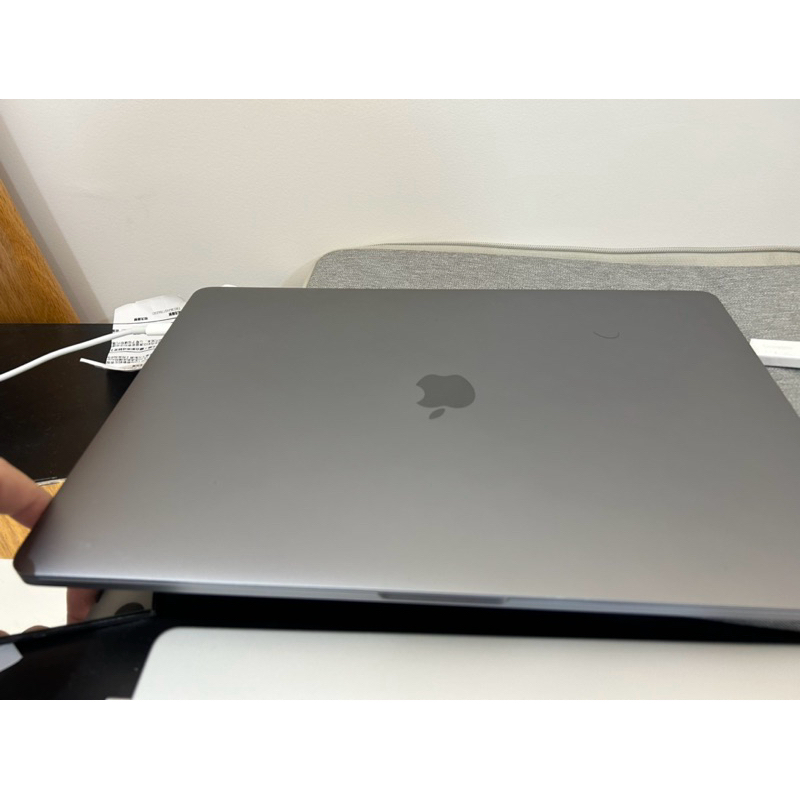 Macbook Pro 15吋i7 2.8G / 16GB / 256GB SSD （A1707）太空灰2017年