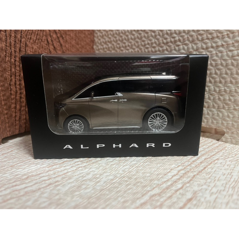 Toyota alphard 金色 日規原廠模型車 （回力車）