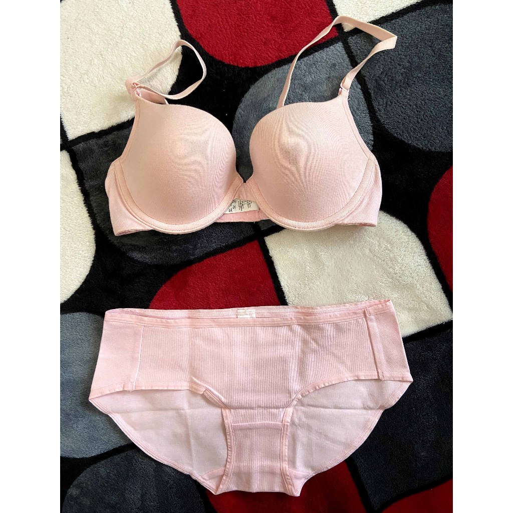 全新 Sloggi 專櫃正品 粉紅色 純色素面內衣+內褲 成套內衣褲 C70