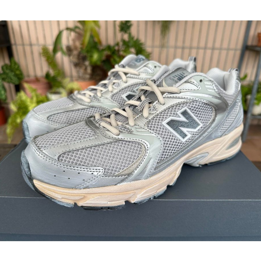 📢【全新US11 現貨商品】New Balance 530 男鞋  灰 銀 網布 仿舊  休閒鞋 復古慢跑鞋