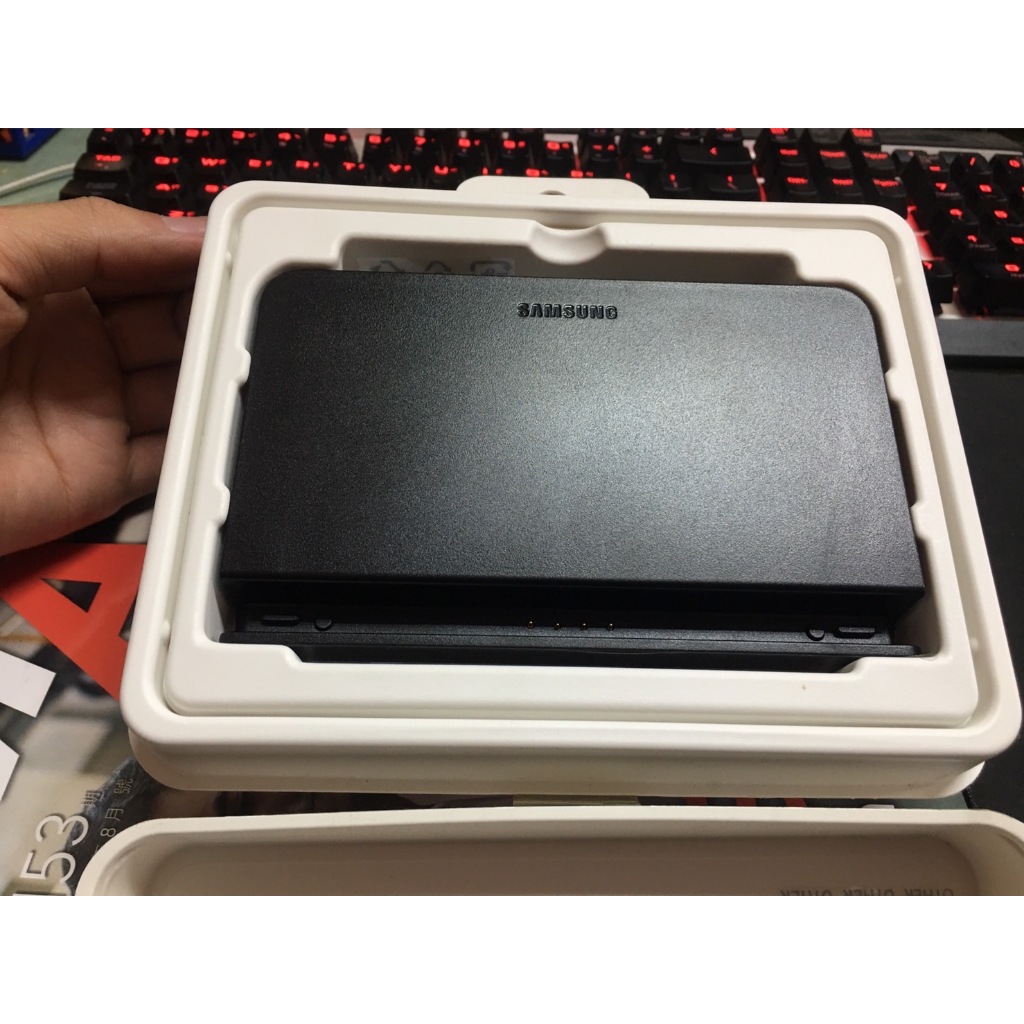 (現貨一件)SAMSUNG Galaxy Tab 原廠充電座 EE-D3100 (台灣公司貨)