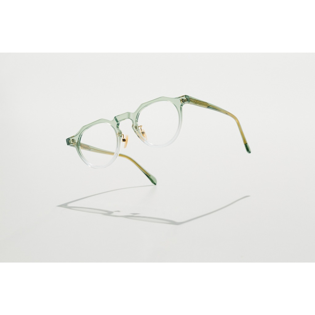 CLASSICO C24-1 C9 鏡框顏色：漸層綠 金屬鼻托 眼鏡屋 鈦金屬 復古框 純鈦 文青 膠框 手工眼鏡 金屬